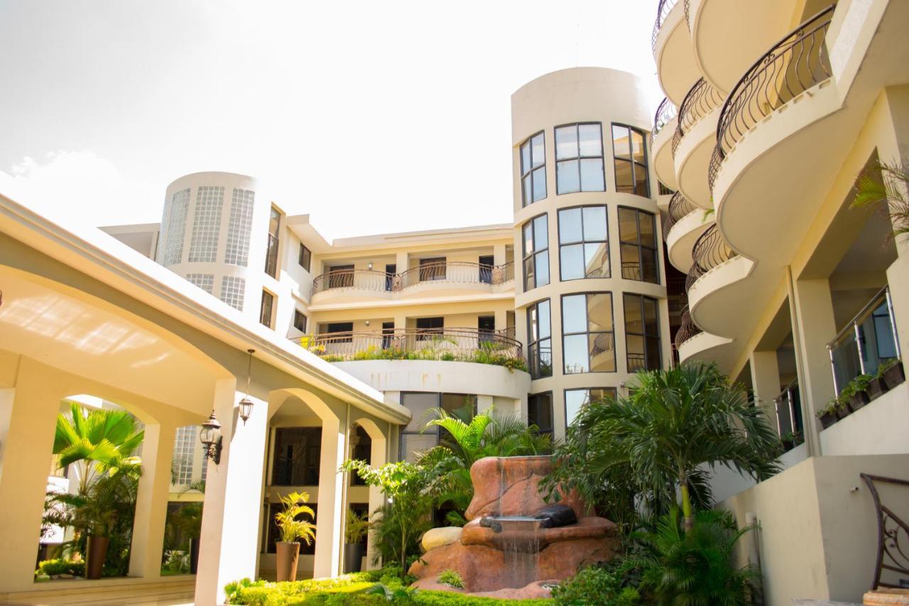 פורט-או-פרינס Constellation Hotel מראה חיצוני תמונה